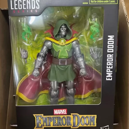 In stock Hasbro Doctor Doom (Fantastic Four) 1/12 Figurine